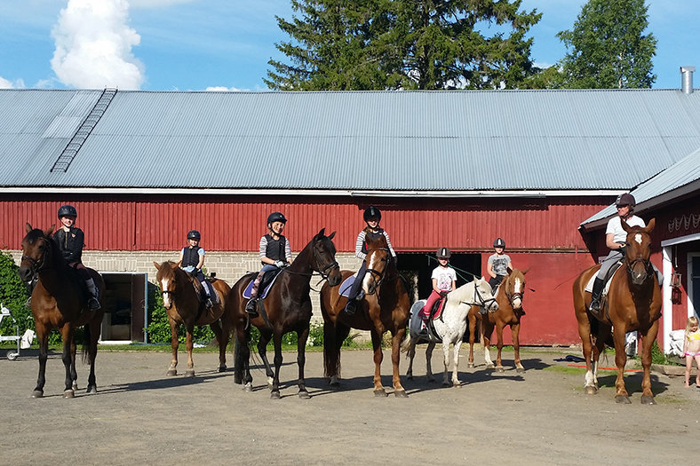 horse riding kangasniemi